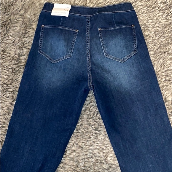 Women’s KanCan bell bottom jeans NWT - Picture 4 of 5